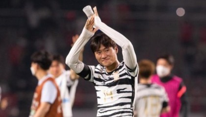 世界杯比赛直播地址-韩国大胜夜19岁新星一战成名 02年小生首秀入首球